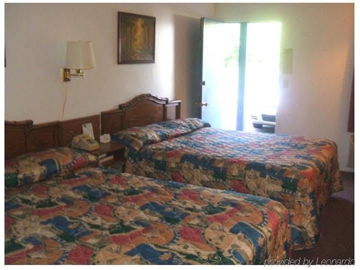 Scottish Inns Motel - Осейдж-Бич Номер фото